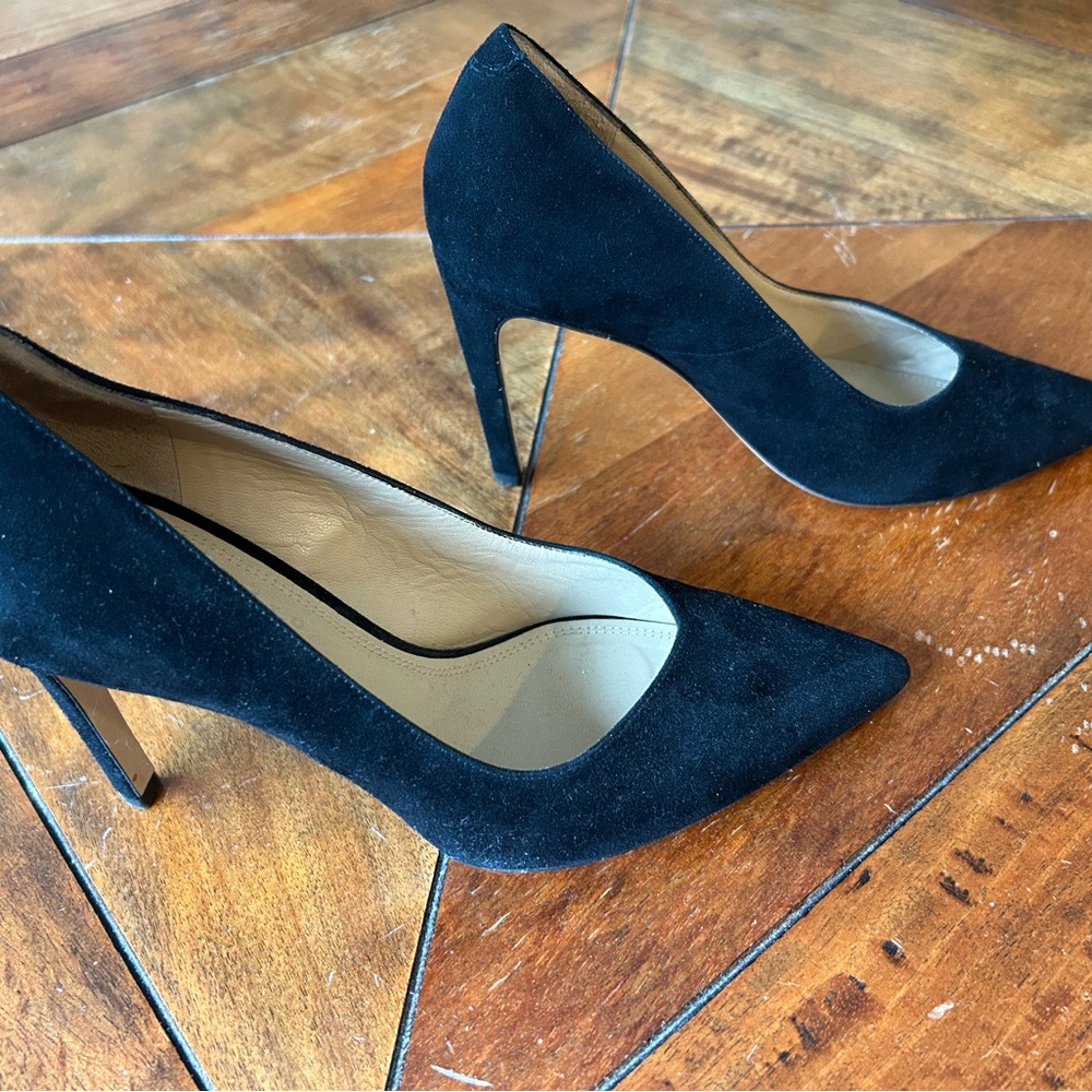 Sandro Classic Black Suede Pumps, V-Cut, Size 39=Women’s 9
